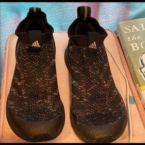 Adidas runner shoe slip on